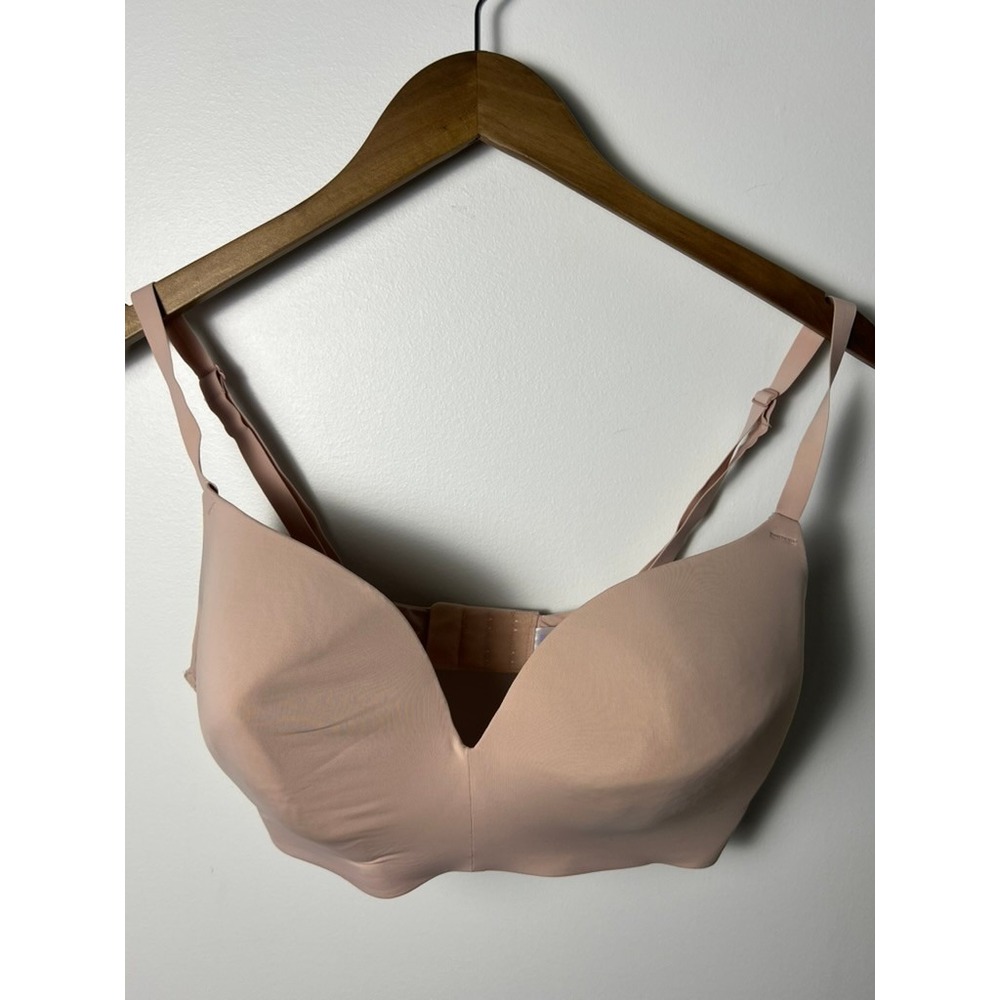 Secret Treasures Bra 38D Women Tan Beige Wire Free Padded Seamless Comfort 1783